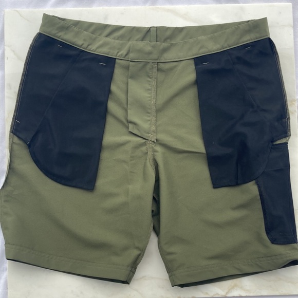 ADIDAS RIPSTOP GOLF SHORT SIZE 36 OLIVE - Picture 3 of 13